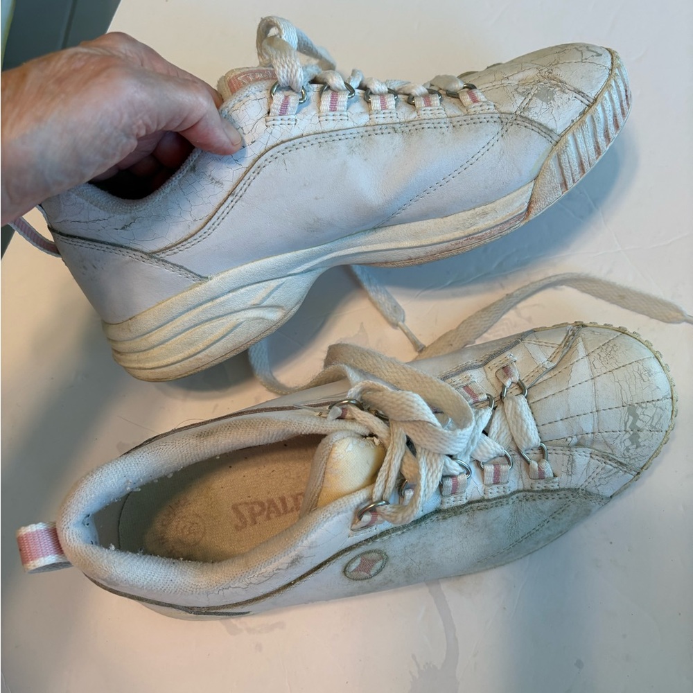 Spalding Tennis Size 8 Shoes White with Pink
